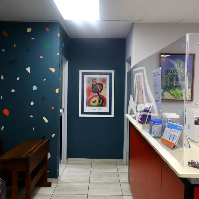 Entrance and reception area of the practice